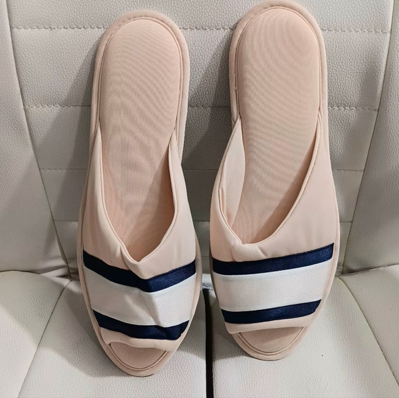 60s Vintage 💙 NWOT Vanity Fair Women's Large Slippers Washable - Picture 2 of 4